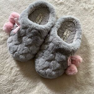 Jessica Simpson Gray Slippers with Pink Pom Poms